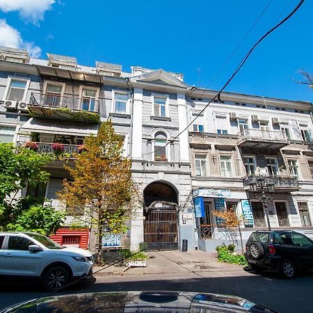 Apartments On Chaykovskogo 16 Одеса Екстериор снимка
