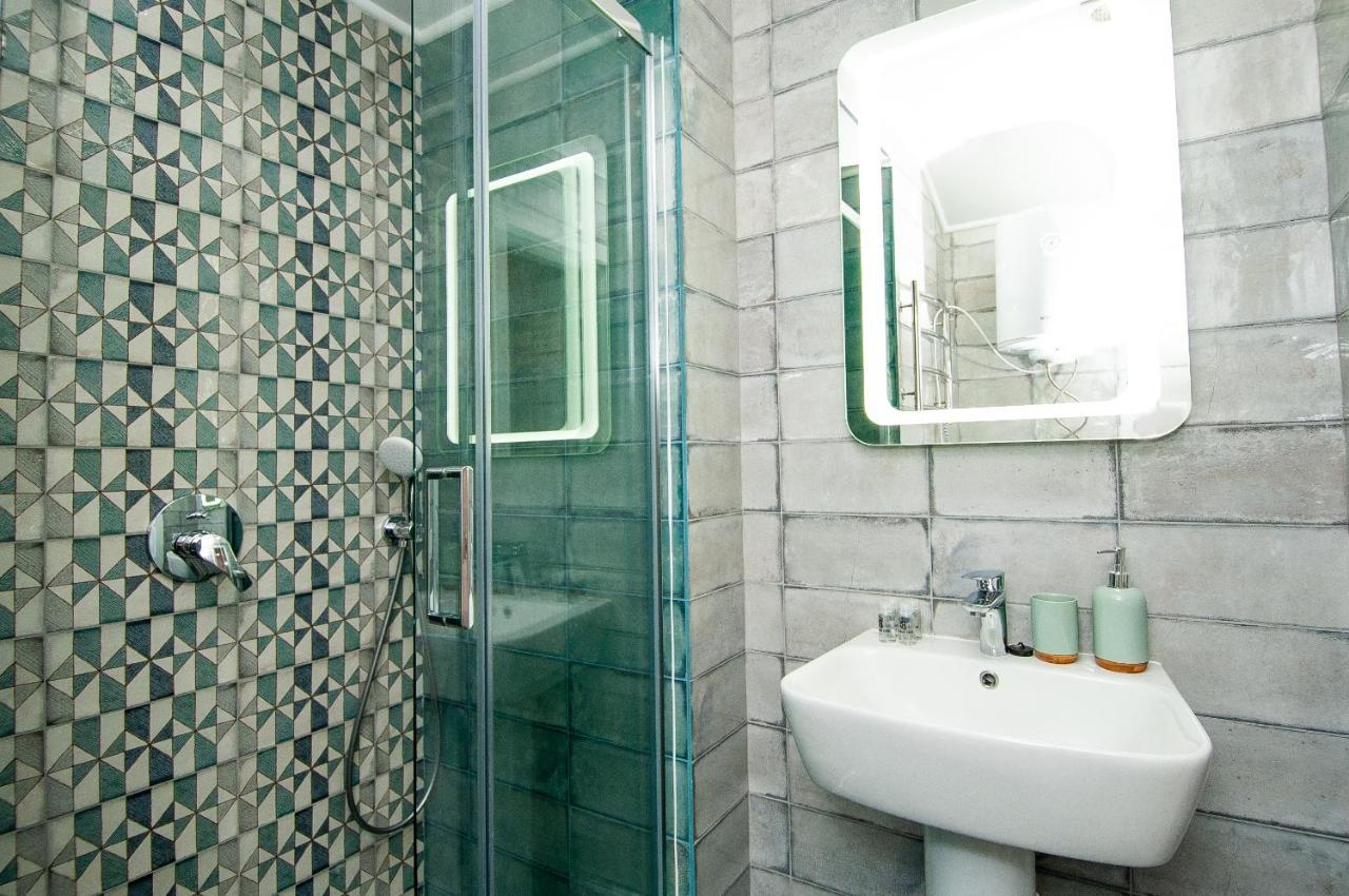 Apartments On Chaykovskogo 16 Одеса Екстериор снимка
